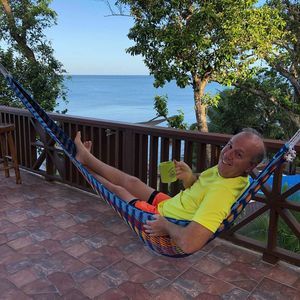 Meet your Posher, Neil